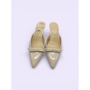 Jessica Simpson Women's Cream High Heel Pointy Toes With Bow Detail size 8